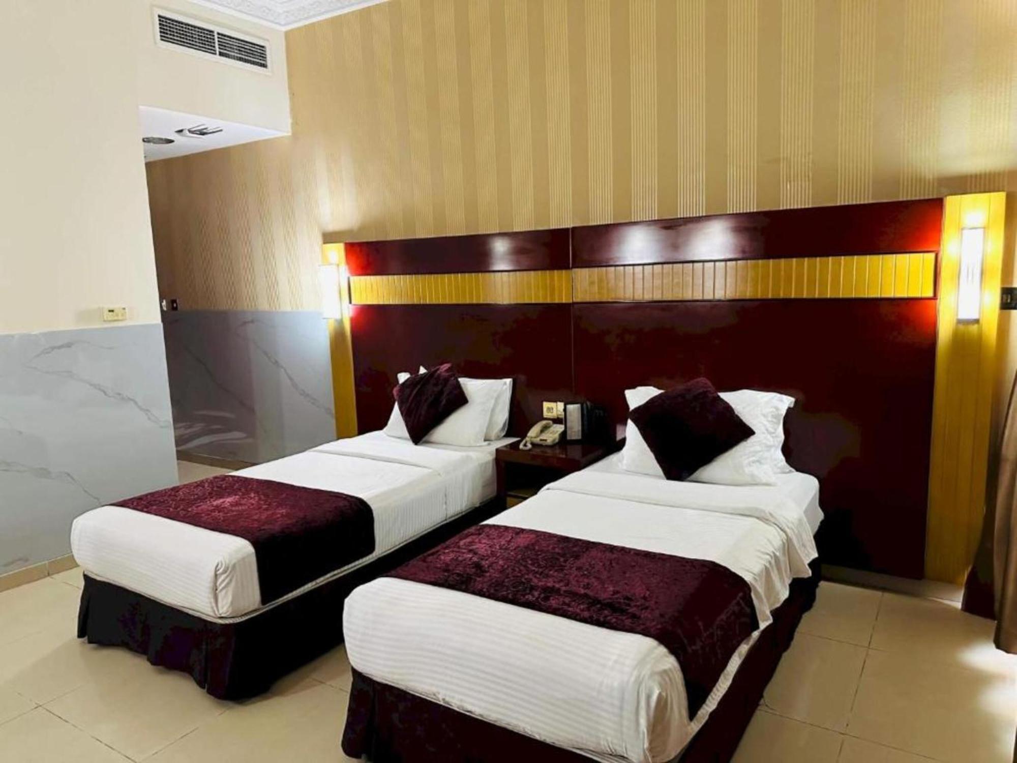 Palette Phoenix Hotel Dubai Exterior foto