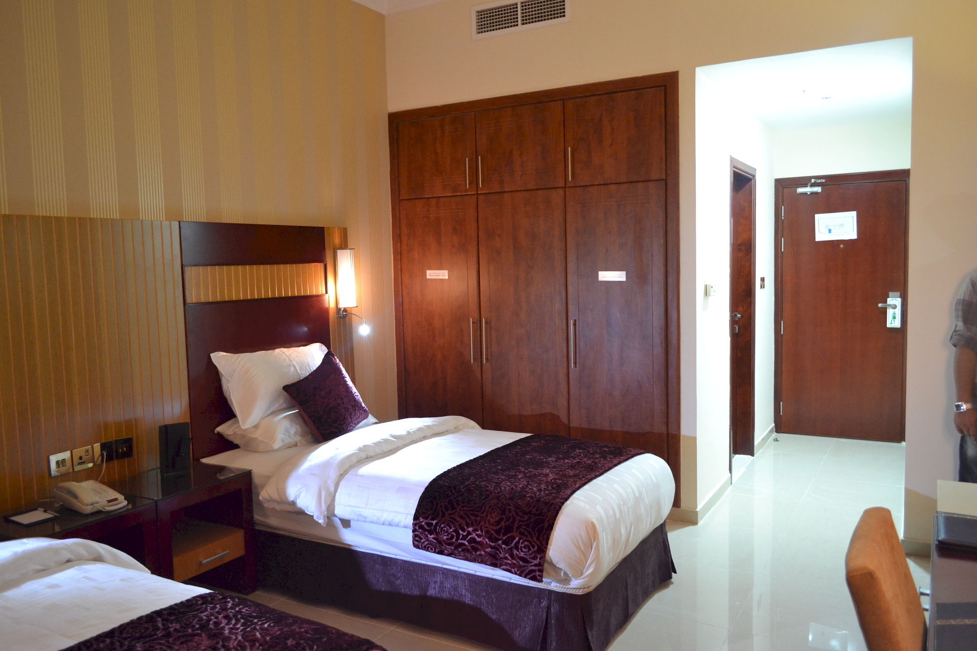 Palette Phoenix Hotel Dubai Exterior foto